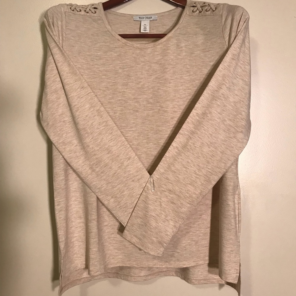White House black market long sleeve tee size XL
